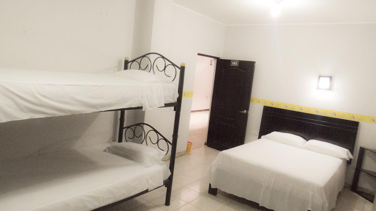 Jer'S Hostal Tumbes Εξωτερικό φωτογραφία