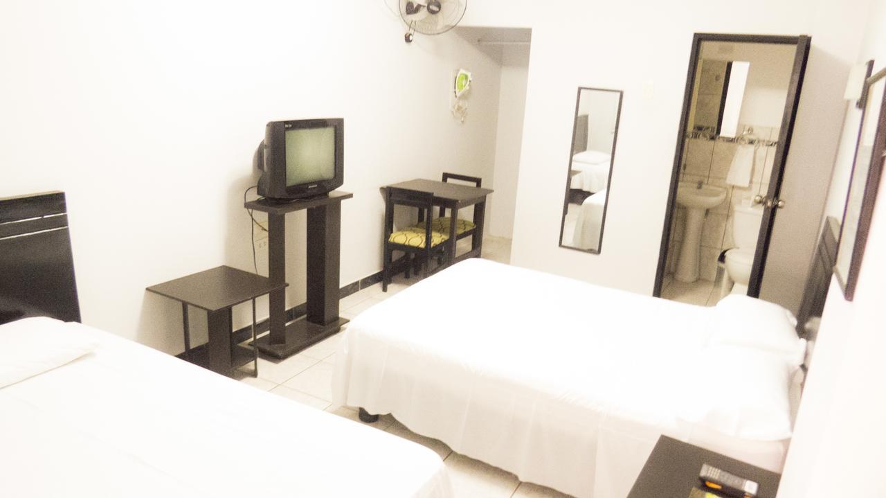Jer'S Hostal Tumbes Εξωτερικό φωτογραφία