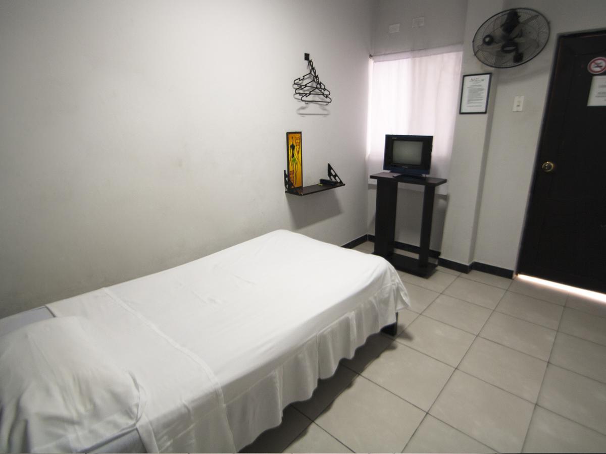 Jer'S Hostal Tumbes Εξωτερικό φωτογραφία